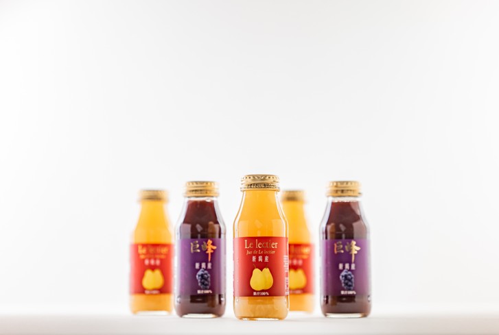 巨峰ジュース１８０ｍｌ（果汁１００％ストレートジュース）